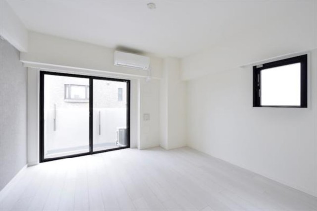 居室・リビング　室内