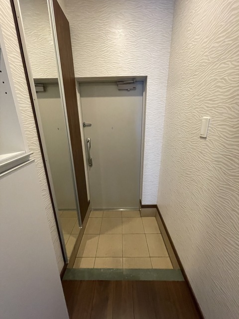 玄関　別部屋参考写真です