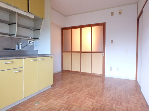 居室・リビング　※写真は他号室です