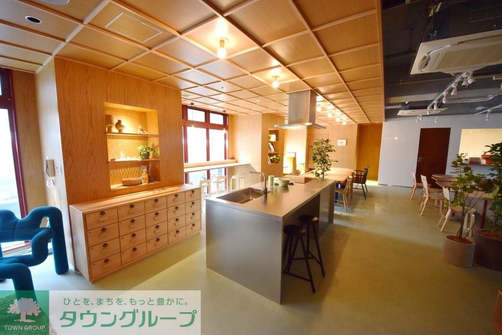 キッチン　エントランス