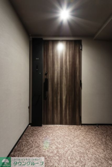 玄関　※写真は同タイプ住戸です。