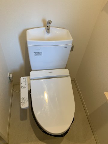 トイレ　温水洗浄暖房便座※イメージです