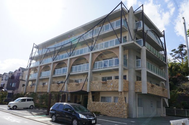 建物外観　落ち着いた雰囲気の外観です