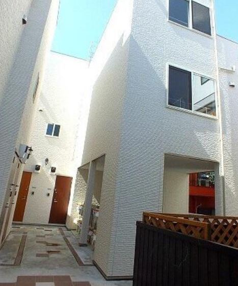 建物外観　★外壁タイル張り★