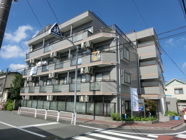 建物外観　セレニティー　外観写真