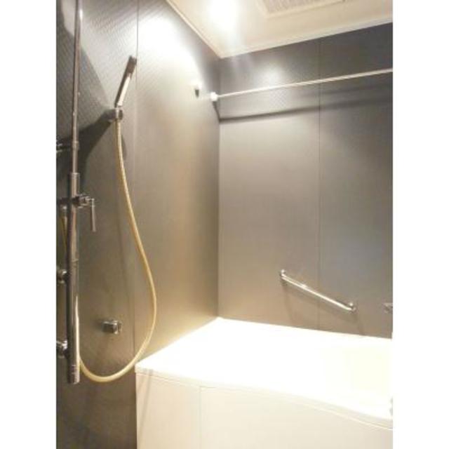バス・シャワールーム　※写真は同タイプ住戸です。
