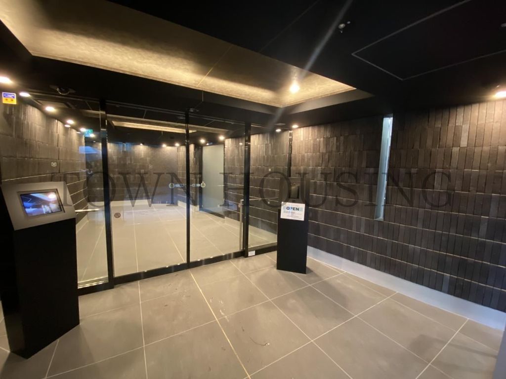 ロビー　タウンハウジングレジデンス事業部　恵比寿店・赤坂店までお問…