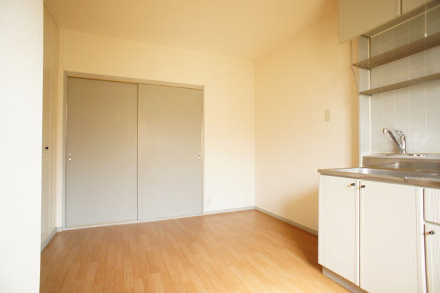 その他　キッチンひろびろ、自炊派におすすめのお部屋です♪