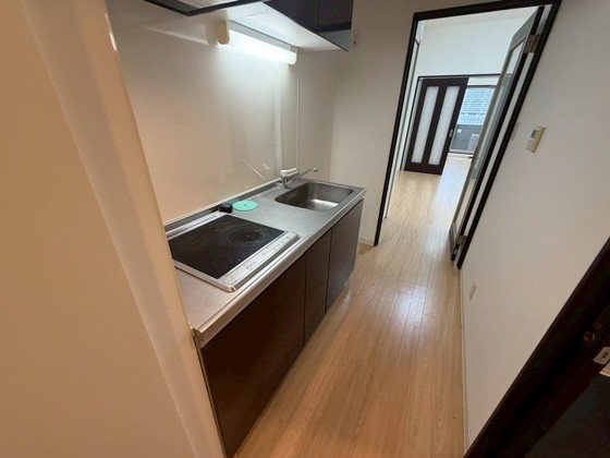 キッチン　※別部屋の写真です