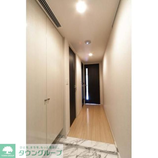 玄関　※写真は同タイプ住戸です。