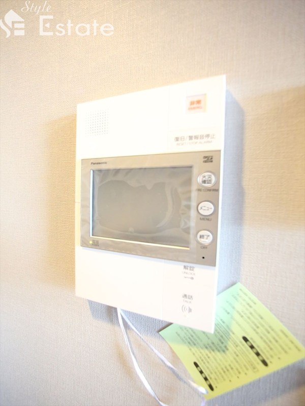 セキュリティ　モニター付きインターホン