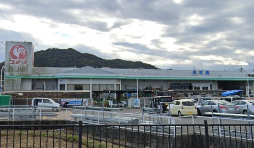 ホームセンター　コメリハード&グリーン本神崎店（ホームセンター）まで5460m