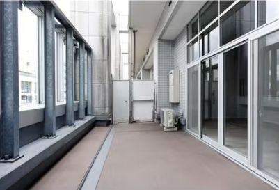 バルコニー　同マンション・別タイプの住戸のお写真となります