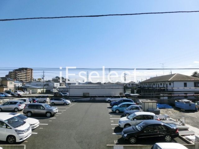 眺望　高い建物がなくあっぱく感がありません。