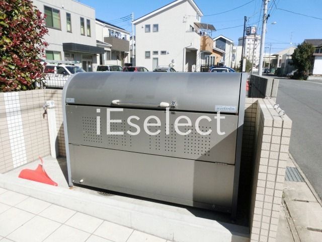 その他共有部分　専用ゴミ置き場。