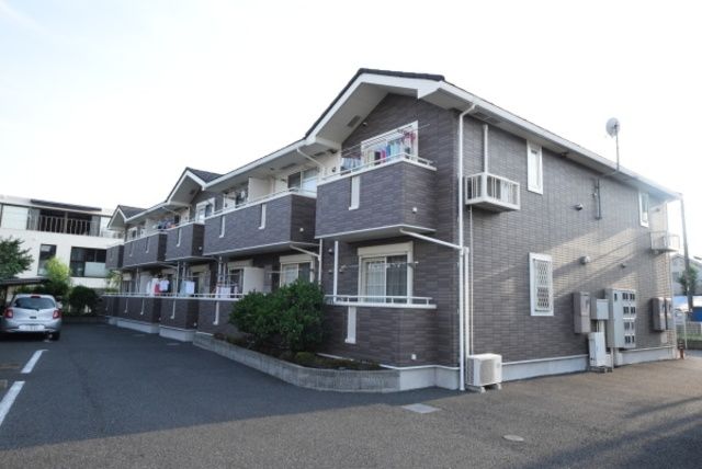 建物外観　★南東向きで日当たり良好★