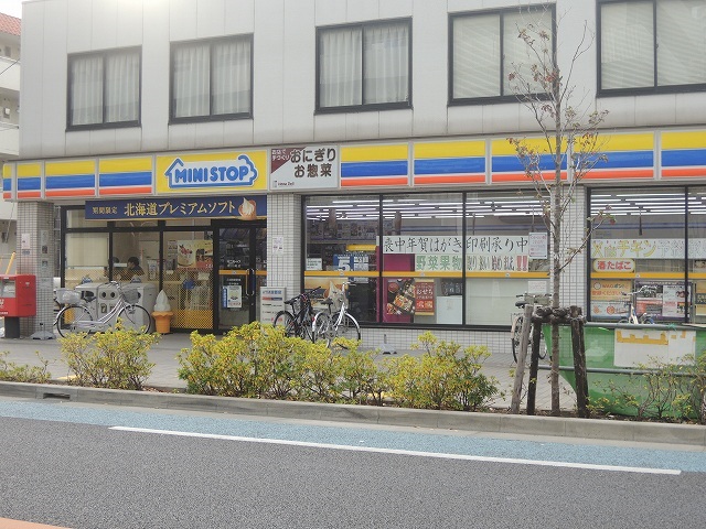 コンビニ　ミニストップ「新川崎店」（コンビニ）まで257m