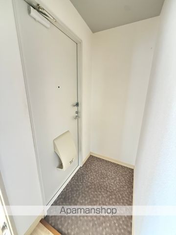 リバーハイツ鶴ケ峯B棟の玄関写真