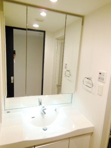 洗面設備　★お部屋探しは株式会社タウンハウジング東京まで★