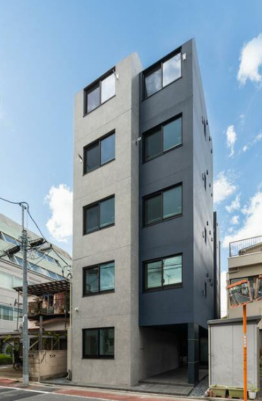 建物外観　ネット無料。ネット無料なら月々実質4000円程度のコストがか