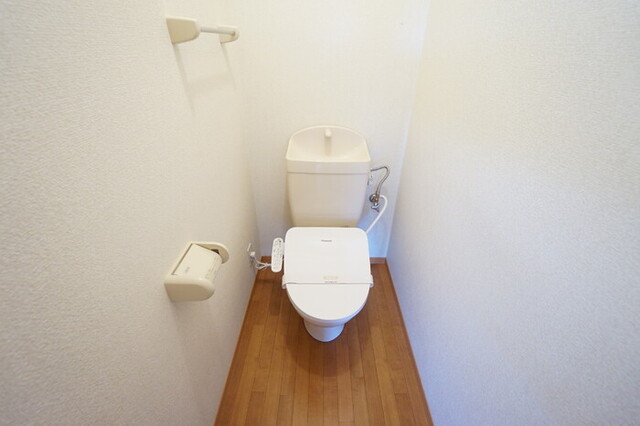 トイレ　トイレ温水洗浄暖房便座