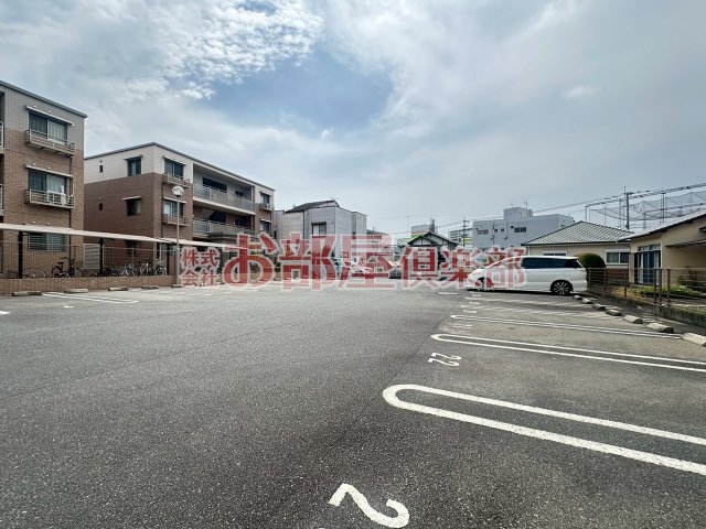 駐車場　駐車スペースもあります