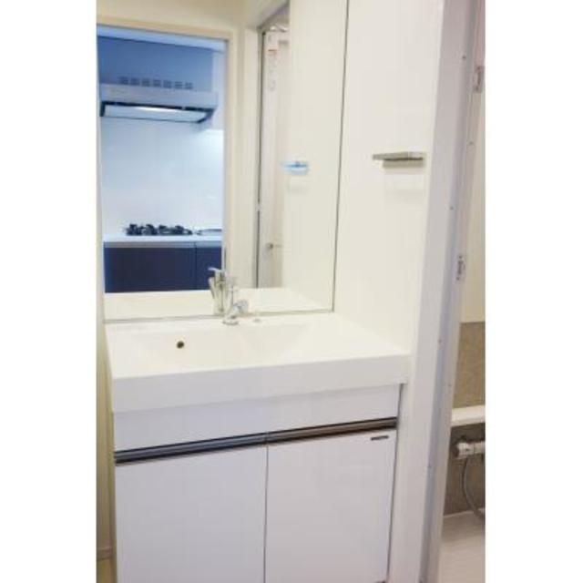 洗面設備　※写真は同タイプ住戸です。