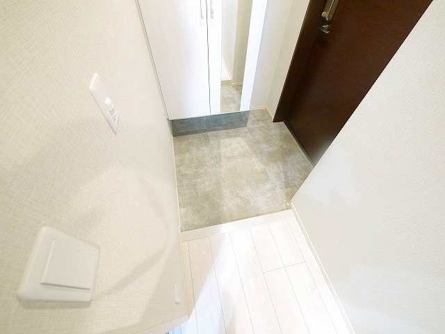 玄関　明るい玄関です