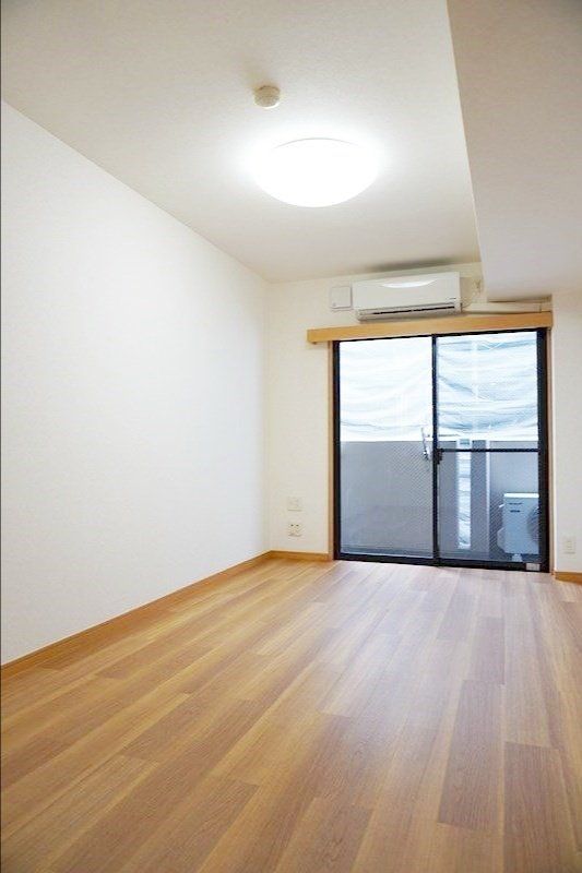 居室・リビング　※同タイプの別のお部屋です