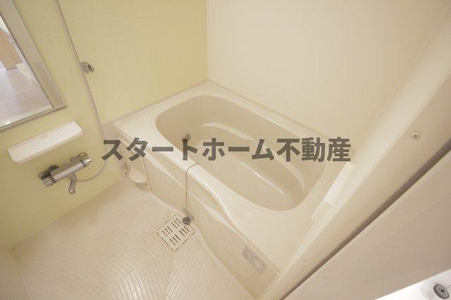 バス・シャワールーム　お風呂で日々の疲れを落としましょう