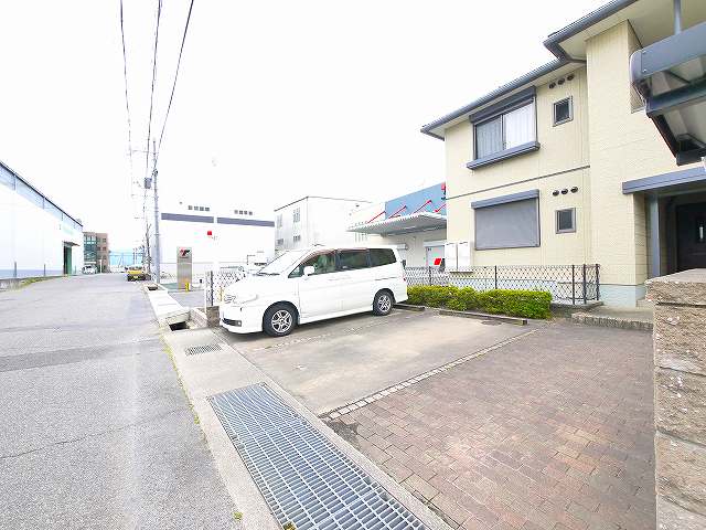 駐車場　駐車場があります