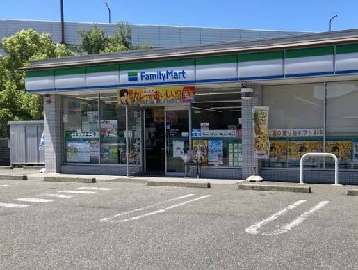 コンビニ　ファミリーマート 豊生橋南店（コンビニ）まで463m