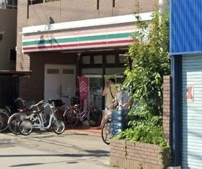 コンビニ　セブンイレブン熊の前店（コンビニ）まで331m