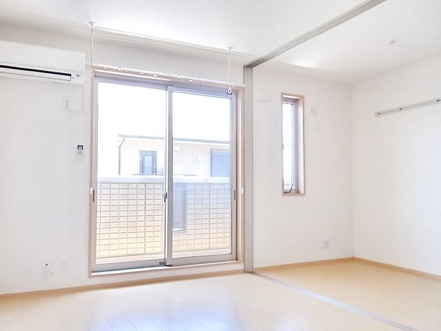その他部屋・スペース　★エアコン・室内物干し完備★