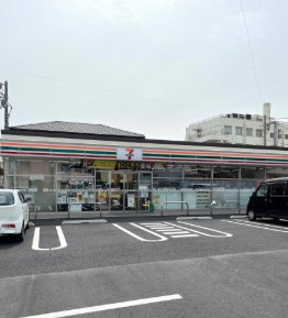 コンビニ　セブンイレブン木更津1丁目店（コンビニ）まで190m