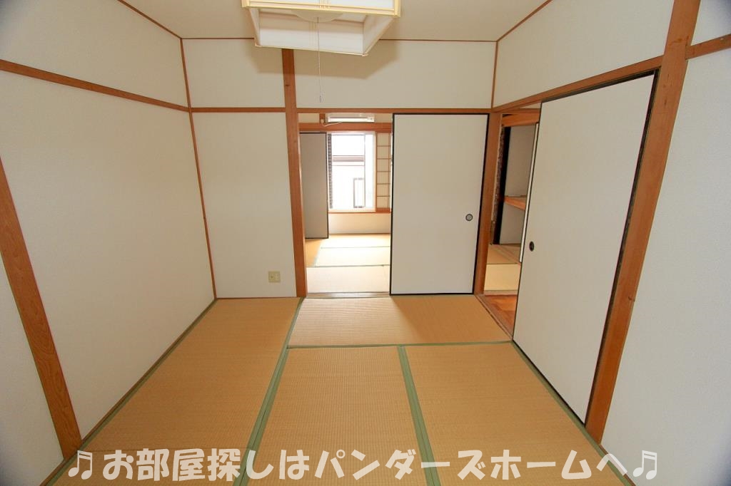 黄金野2丁目貸家の内装写真