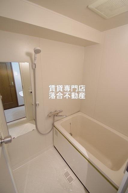 バス・シャワールーム　追い焚き機能付き