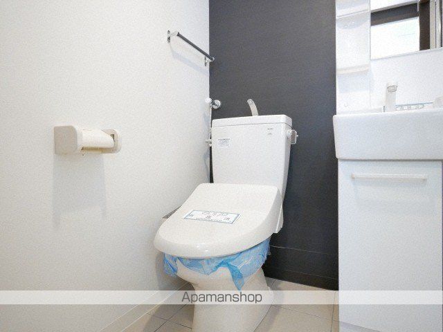 地下鉄東西線 東札幌駅 徒歩4分 4階建 築18年のトイレ写真