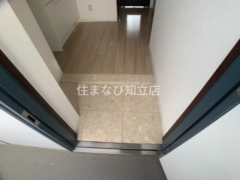 名鉄豊田線 上豊田駅 徒歩13分 3階建 築21年の内装写真