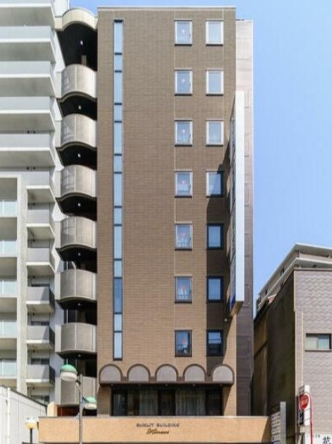 建物外観　９階建ての賃貸マンション