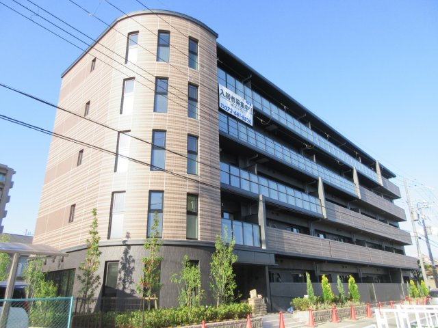 阪急京都線 高槻市駅 徒歩20分 築6年