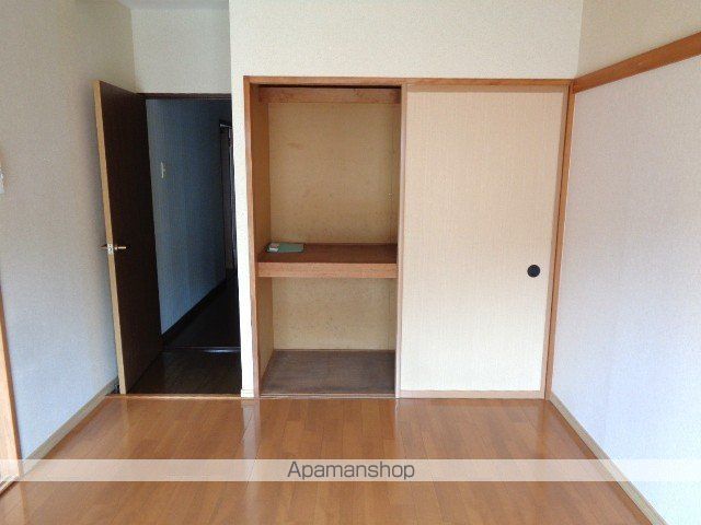 山形新幹線 山形駅 バス乗車時間：8分 最寄りバス停で下車 徒歩4分 3階建 築33年の内装写真