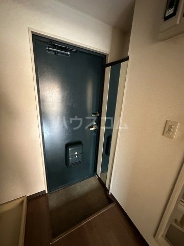加藤ビルの玄関写真