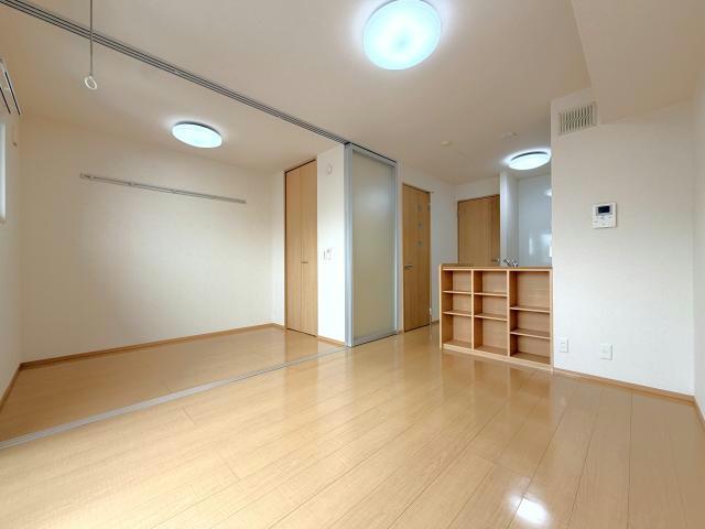 エーデルハイムIIの居間写真