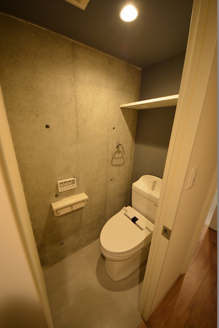 地下鉄東西線 菊水駅 徒歩6分 5階建 築7年のトイレ写真