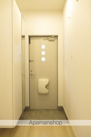 ＪＲ山陰本線 松江駅 バス乗車時間：22分 最寄りバス停で下車 徒歩8分 2階建 築3年の玄関写真