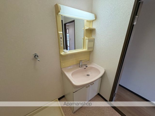 近鉄大阪線 高安駅 徒歩17分 5階建 築31年の内装写真