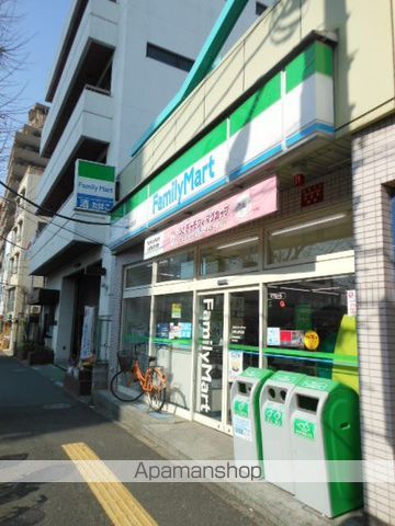 コンビニ　ファミリーマート（コンビニ）まで265m