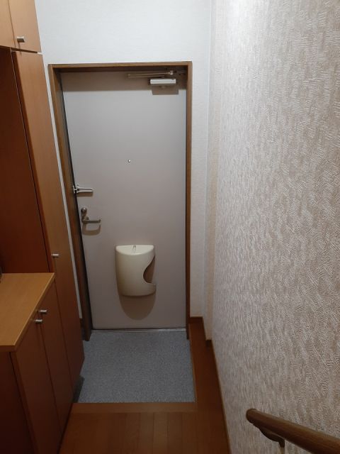 スプリング ウィンドの玄関写真