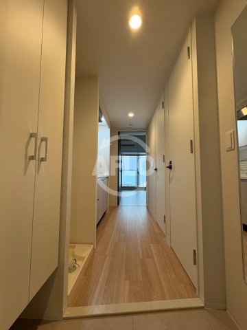 玄関　コンフォリア・リヴ大阪本町　玄関